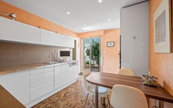 Appartement à vendre    5 pièces • 122 m2 Nice