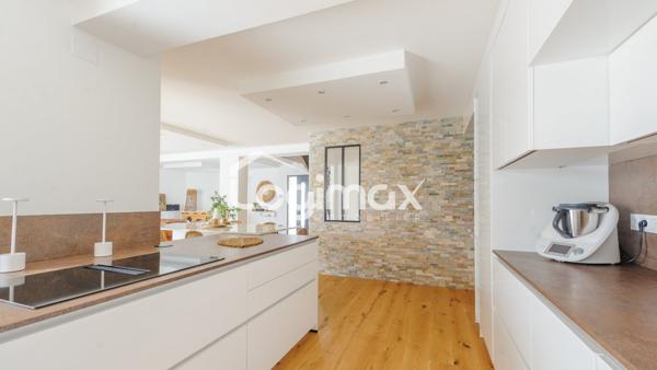 Vente maison Puilboreau, 273m² 9 pièces 1 196 000 €