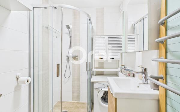 Maison à vendre    6 pièces • 220 m2 Mandelieu-la-Napoule