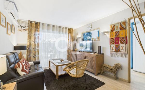 Maison à vendre    6 pièces • 220 m2 Mandelieu-la-Napoule