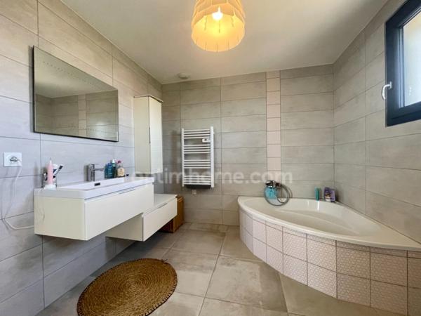 Villa contemporaine 5 pièces avec piscine - Élégance, confort et art de vivre