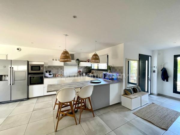 Villa contemporaine 5 pièces avec piscine - Élégance, confort et art de vivre