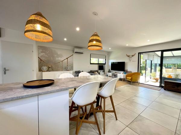 Villa contemporaine 5 pièces avec piscine - Élégance, confort et art de vivre