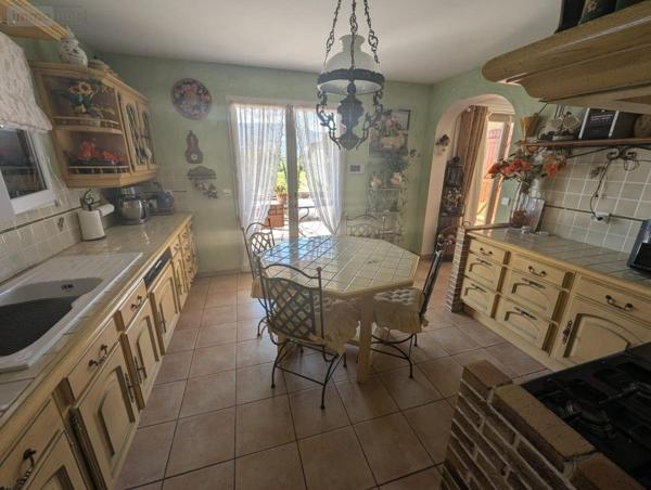 Maison à vendre à Drumettaz-Clarafond en Savoie (73420), ref : 73006-75