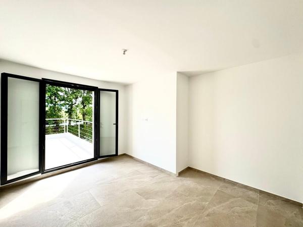 Roquebrune/Argens-Var - Villa neuve 2025 de 120 m2 avec 3 chambre garage et piscine-OFFRE POSSIBLE