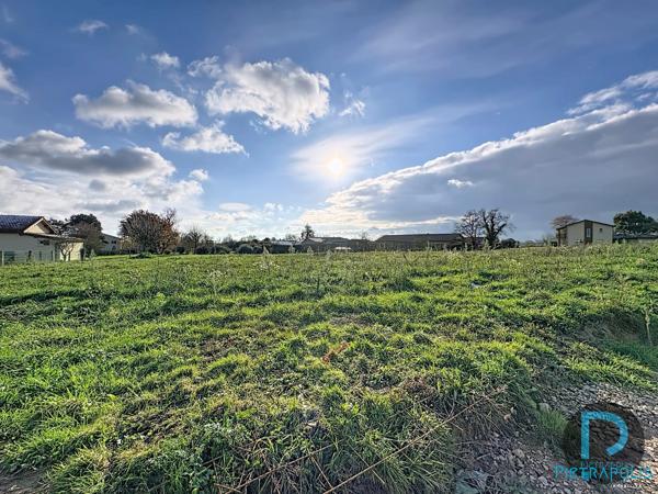 PROCHE VONNAS - TERRAIN A BATIR