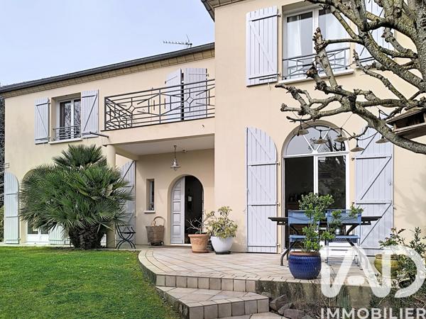 Maison à vendre 7 pièces 226 m² Verrières-le-Buisson