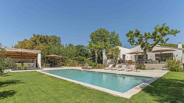 Vente Villa de luxe Grimaud 8 Pièces 300 m²