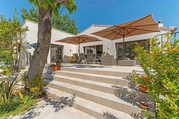 Vente Villa de luxe Grimaud 8 Pièces 300 m²