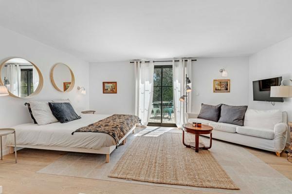 Vente Villa de luxe Grimaud 8 Pièces 300 m²