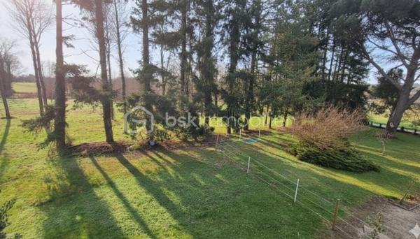 Coup de cœur assuré : Demeure de charme entièrement rénovée avec piscine et grand parc

Située au calme absolu en pleine campagne, à l'abri des regards, découvrez cette magnifique propriété alliant le cachet intemporel de l'ancien et le confort moderne grâce à des travaux importants de rénovation réalisés avec soin.

D'une surface généreuse de 210m² habitable, cette maison lumineuse et chaleureuse se compose de :
Pièces de vie : Un vaste salon-séjour convivial 
Une cuisine aménagée et équipée, parfaits pour recevoir.
Une buanderie - Chaufferie
5 chambres spacieuses dont un bureau idéal pour le télétravail.
Une superbe suite parentale privative garantissant un confort absolu.

Performance énergétique : Classée D, un atout rare et performant pour une bâtisse de ce cachet.

Les Extérieurs et Potentiel :
L'espace détente : Profitez d'une superbe piscine entourée d'une grande terrasse ensoleillée, idéale pour les beaux jours.
Le terrain : Magnifiques hectares de prés attenants, parfait pour des projets de nature, des animaux ou des espaces verts infinis.

Dépendances : Un immense garage de plus de 100 m², offrant un potentiel exceptionnel de stockage, d'atelier ou de stationnement pour plusieurs véhicules.

Projet professionnel et touristique : Grâce à ses volumes, sa configuration et son environnement privilégié, cette propriété offre une belle opportunité pour la création de chambres d'hôtes.

Un bien rare sur le marché, prêt à accueillir votre projet de vie ou d'investissement.

Contactez-moi dès aujourd'hui pour organiser une visite et découvrir tout le potentiel de ce havre de paix.
Ouverte à l'inter-agence