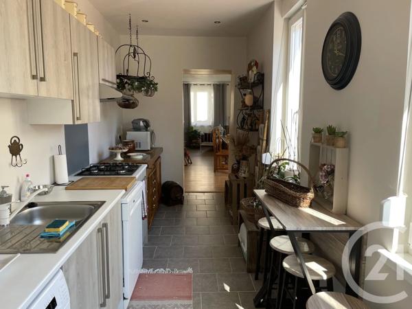 Immeuble à vendre  170 m 2   GUISE  - 02
