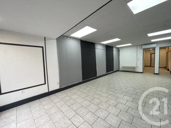 Immeuble à vendre  170 m 2   GUISE  - 02