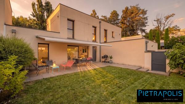 Limonest Hypercentre : maison contemporaine 4 chambres