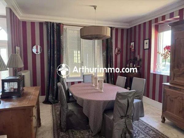 Vente                                                      Propriété
                        
                                         215 m2                     à Bagnoles-de-l'Orne-Normandie