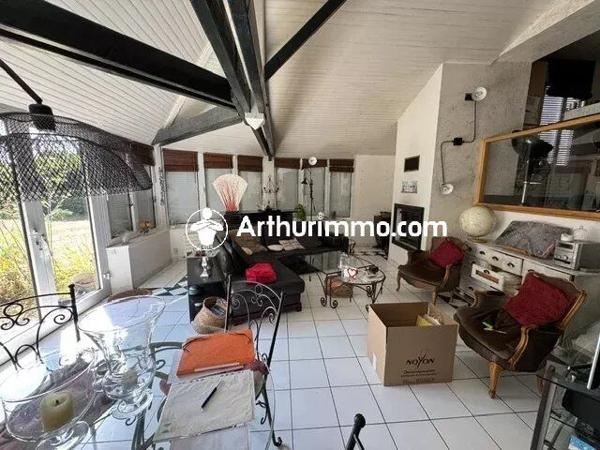 Vente                                                      Propriété
                        
                                         215 m2                     à Bagnoles-de-l'Orne-Normandie