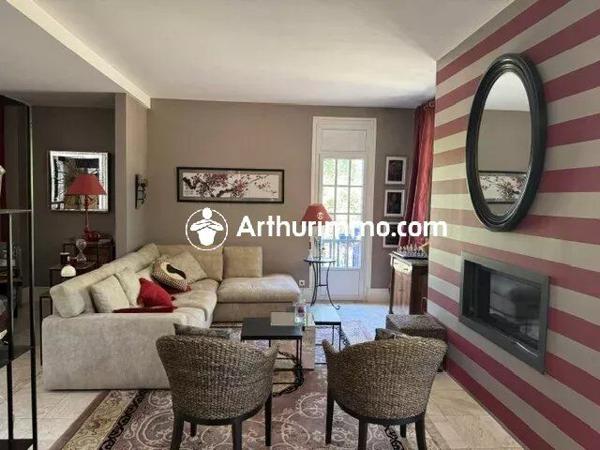 Vente                                                      Propriété
                        
                                         215 m2                     à Bagnoles-de-l'Orne-Normandie