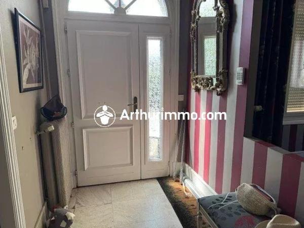 Vente                                                      Propriété
                        
                                         215 m2                     à Bagnoles-de-l'Orne-Normandie