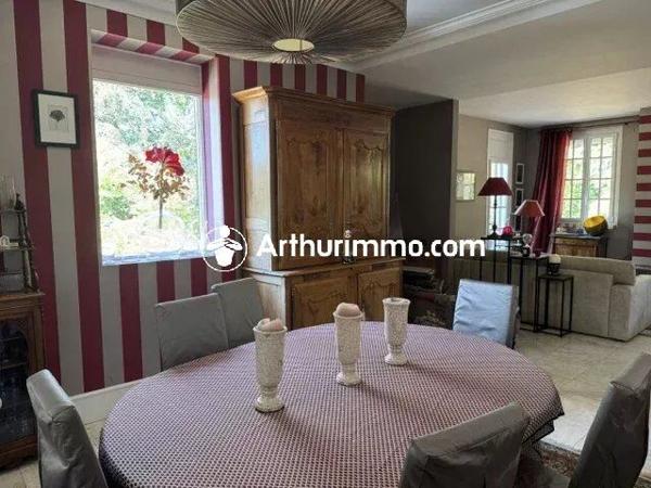 Vente                                                      Propriété
                        
                                         215 m2                     à Bagnoles-de-l'Orne-Normandie