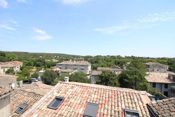 Sauve appartement dans maison de village