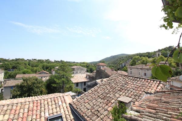 Sauve appartement dans maison de village