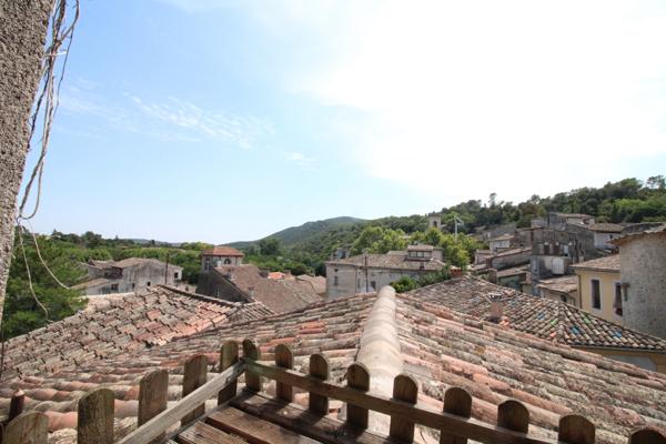 Sauve appartement dans maison de village