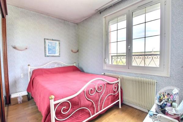 Maison à vendre  4 pièces - 79,85 m 2   CHATEAU THIERRY  - 02