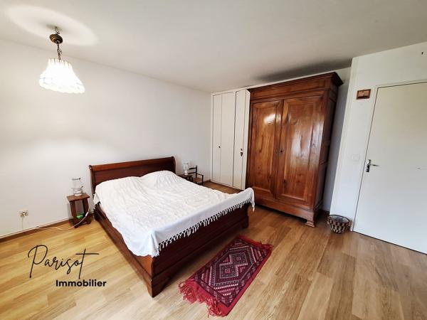 Maison de plain-pied 4 chambres – Beau terrain arboré de 1 300 m², sans vis-à-vis