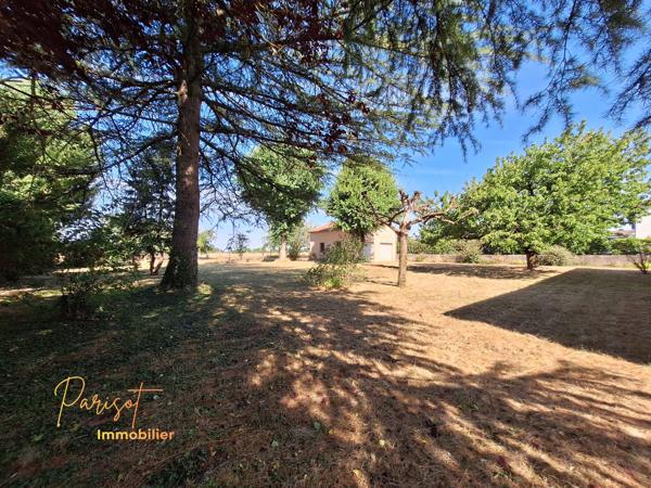 Maison de plain-pied 4 chambres – Beau terrain arboré de 1 300 m², sans vis-à-vis