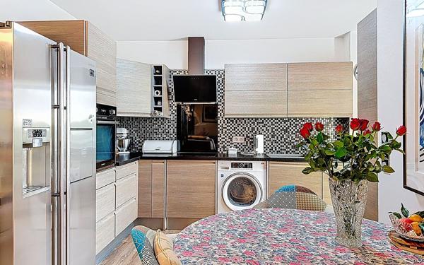 Appartement à vendre    3 pièces • 89,80 m2 Mougins