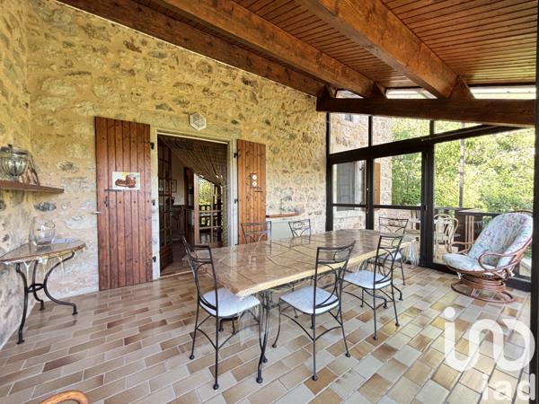 Maison à vendre 10 pièces 220 m² Vinezac