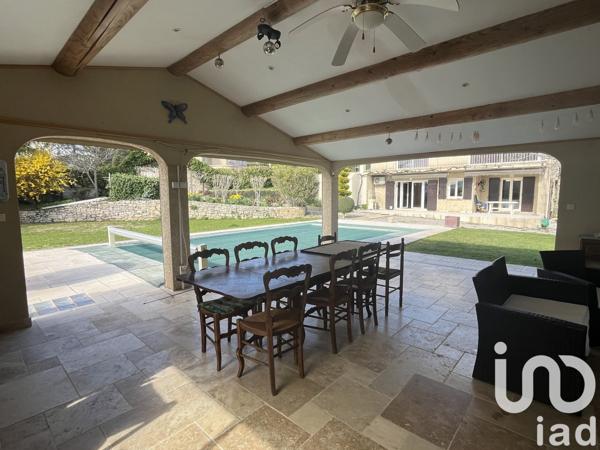 Maison 7 pièces de 185 m² à Forcalquier (04300)