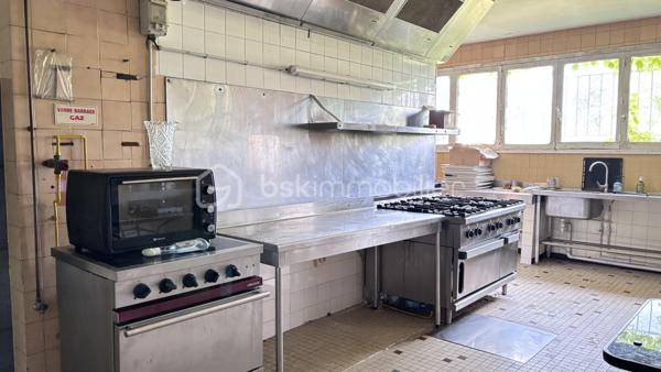 Local commercial de 600 m²