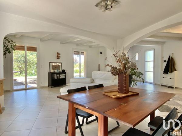 Maison à vendre 5 pièces 186 m² Pourrières