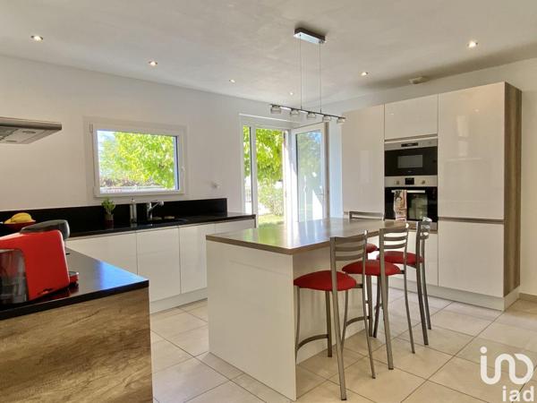 Maison à vendre 5 pièces 186 m² Pourrières