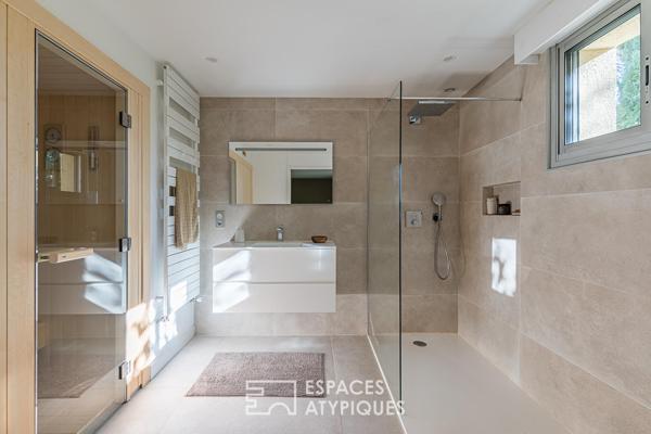 Maison atypique avec parc arboré au coeur du Bouscat