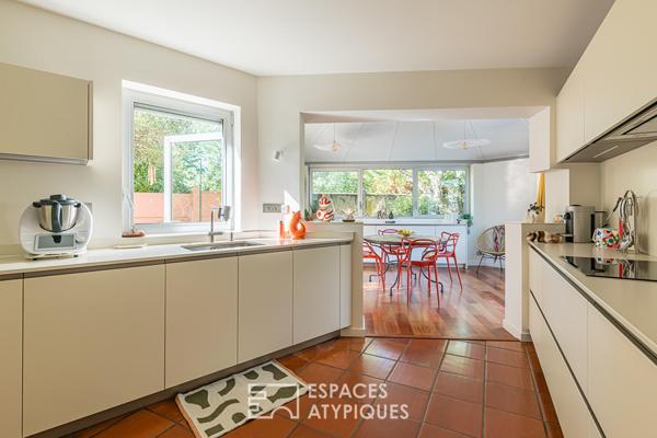 Maison atypique avec parc arboré au coeur du Bouscat