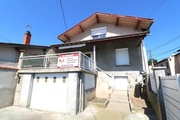 Maison de 90m² habitables, élevés sur sous-sol
