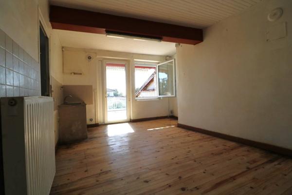 Maison de 90m² habitables, élevés sur sous-sol