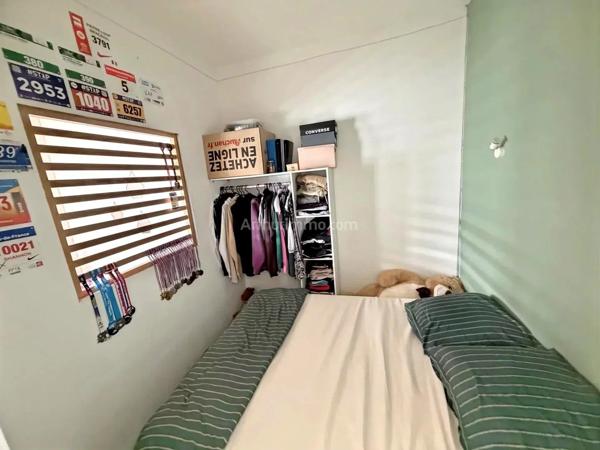 Vente                                                      Immeuble
                        
                     7 pièces                      193 m2                     à Lille