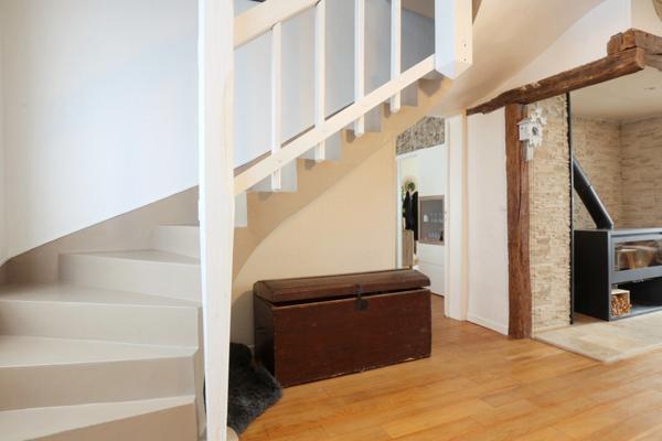 EPERNAY(51) Coteaux ouest Maison type 11 avec 1 appartement indépendant en RDC sur une parcelle de 529 m²