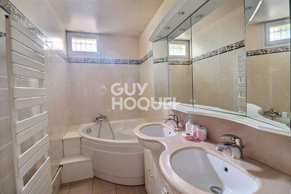 MAISON FAMILIALE AVEC STUDIO GARAGE ET JARDIN - FORT D'AUBERVILLIERS