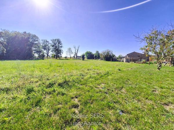 Maison à LA TOURLANDRY, 49120 - 5 pièces 305m²
