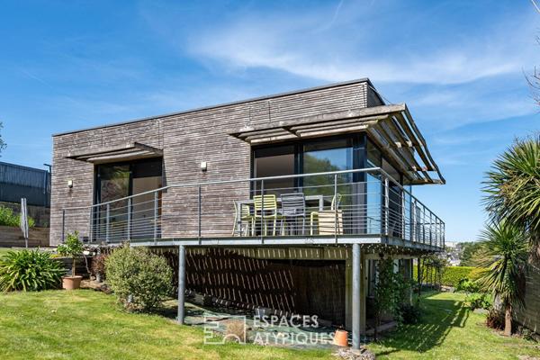 Contemporaine de plain-pied à la vue dégagée