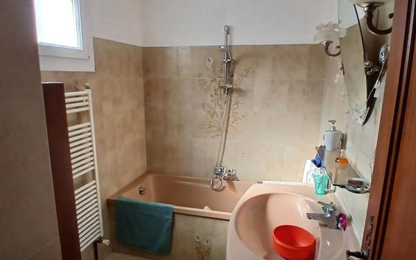 Maison à vendre    4 pièces • 125,82 m2 Bagnols-sur-Cèze