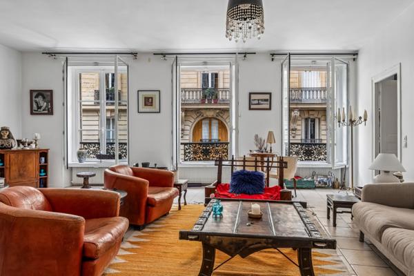 Vente Appartement de luxe Paris 8 4 Pièces 112 m²