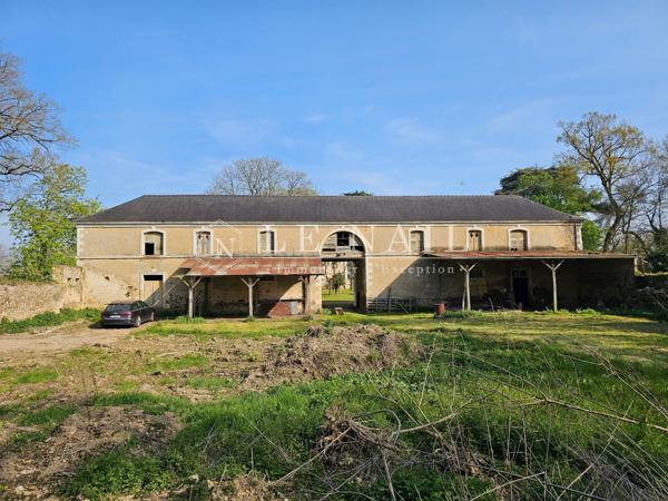 Élégant château du XIXe siècle en Haut Anjou
