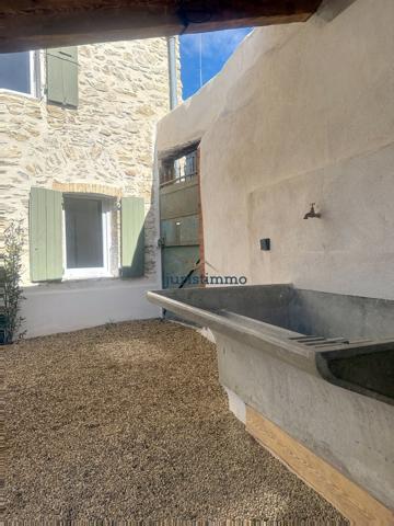 Entrechaux (84340) Mazet en pierre rénové avec piscine – charme et rénovation contemporaine