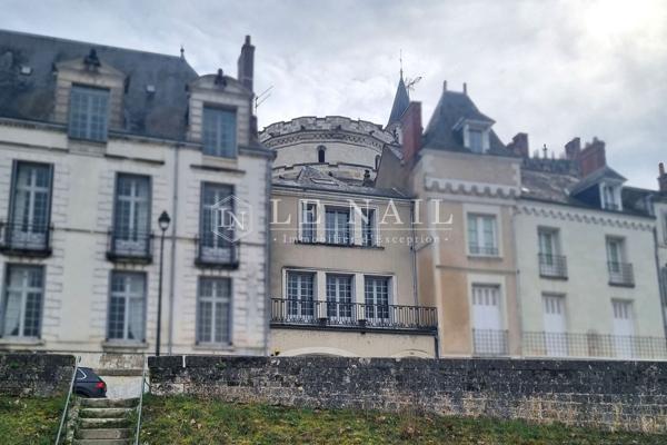 Maison de ville à Amboise avec vues sur le château et la Loire