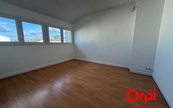 Maison à vendre    4 pièces •  Montigny-le-Bretonneux